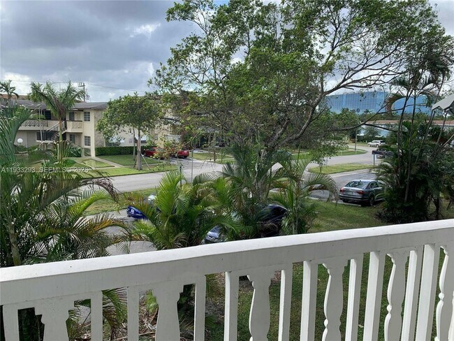 Building Photo - 3800 Van Buren St