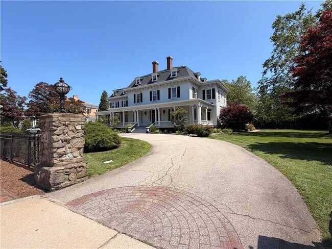 Foto del edificio - 412 Bellevue Ave