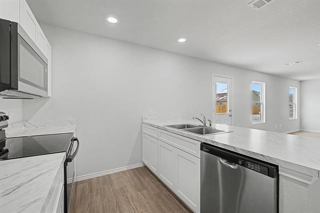 Foto del edificio - 212 Arbor Ct