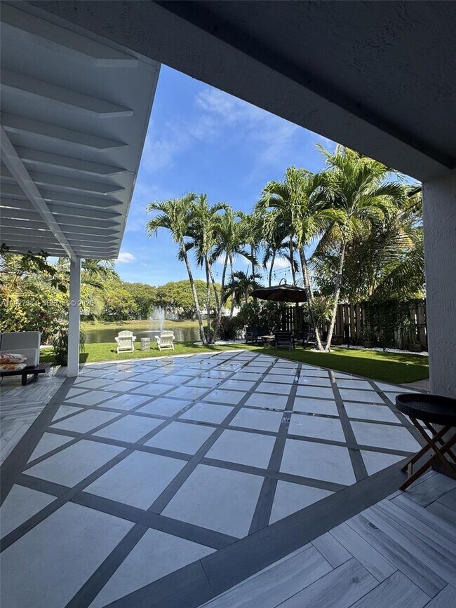 Foto del edificio - 10973 NW 53rd Ln