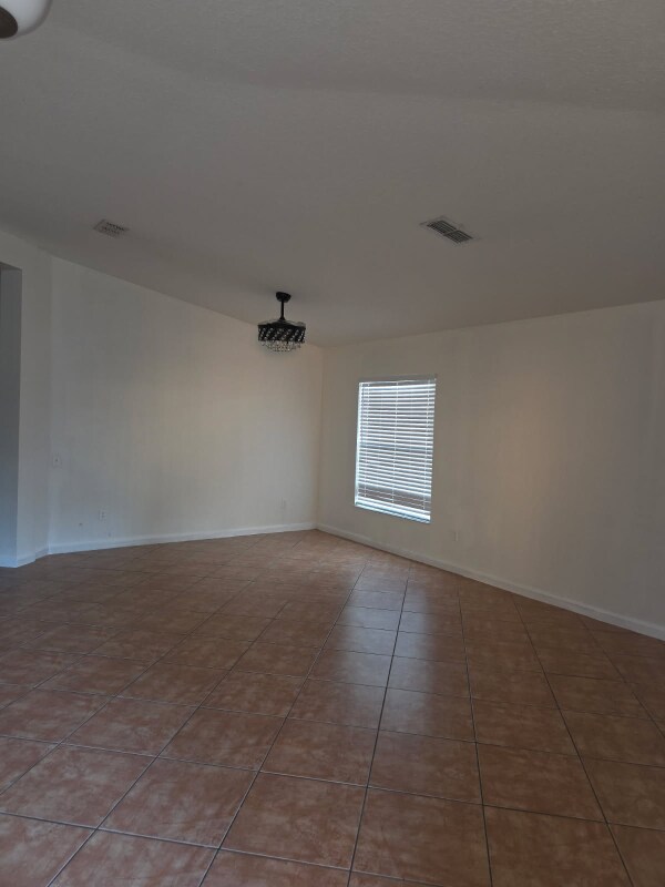 Foto del edificio - 2225 Granger Ave