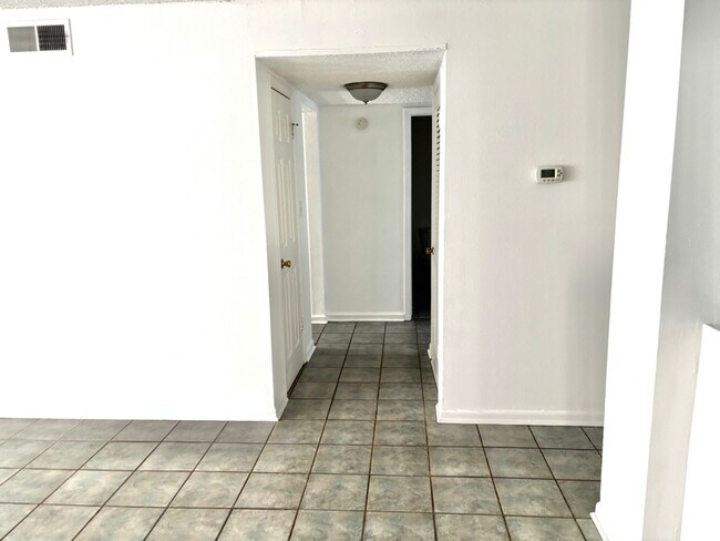 Foto del edificio - 99 S 3rd St