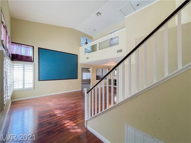 Foto del edificio - 9025 Crimson Clover Way