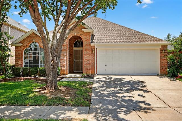 Foto principal - 3012 Honey Locust Dr