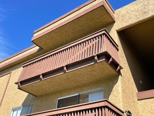 Building Photo - 1258 10th St