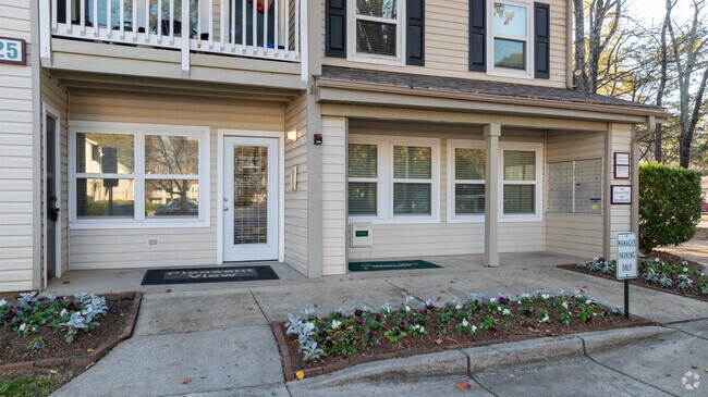 Oficina de arrendamiento - Pleasant View Apartments