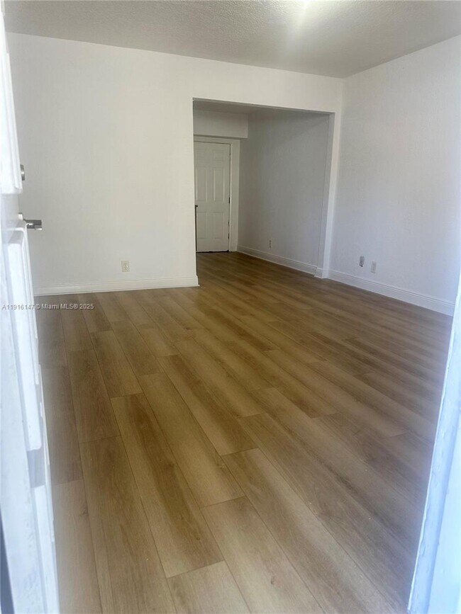 Foto del edificio - 1801 SW 25th Ave