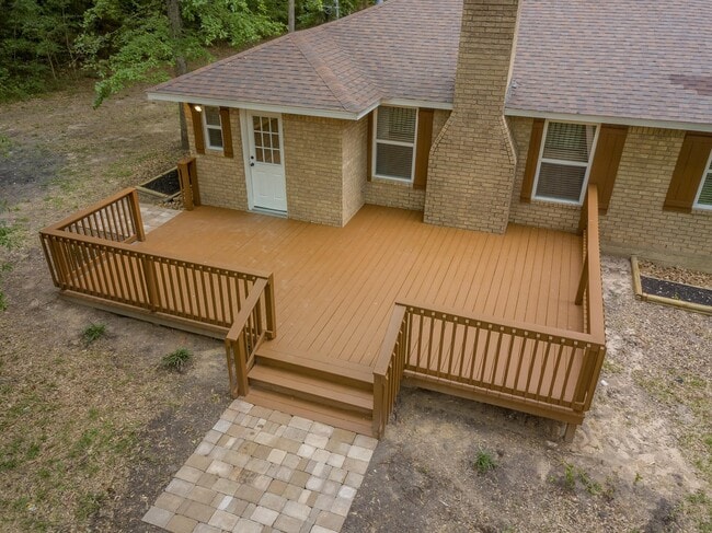 Building Photo - 14701 Cedar Ln Loop