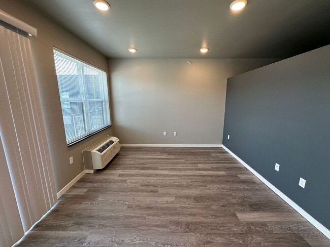 Interior Photo - 5th Street Lofts