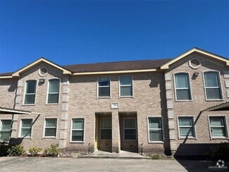 Building Photo - 1304 W Kiwi Ave