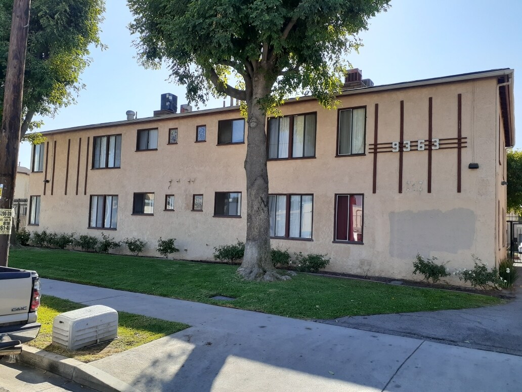Foto del edificio - Sylmar Apartments