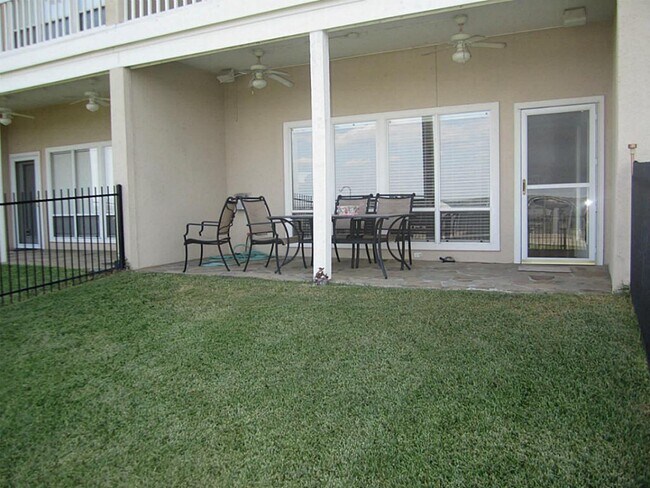 Foto del edificio - 14 Regency Point