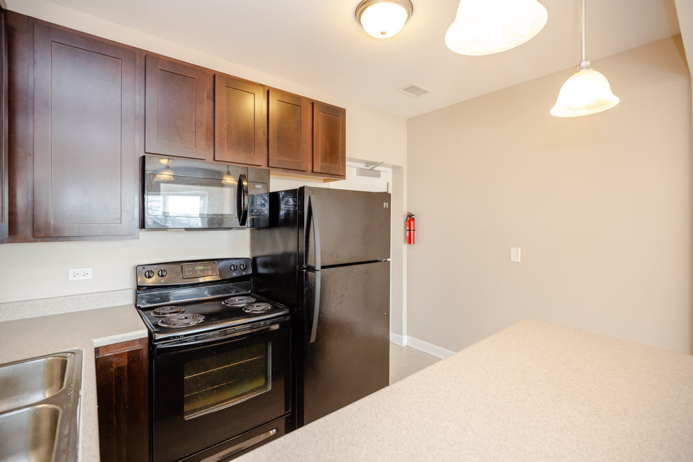 Foto principal - 6853-57 S Ridgeland Ave