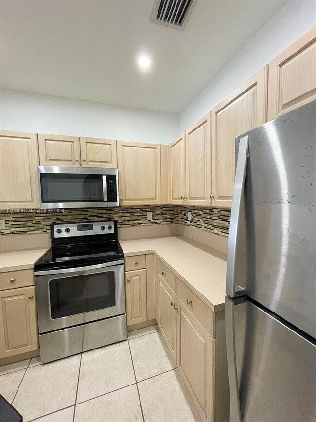 Foto del edificio - 12162 SW 5th Ct