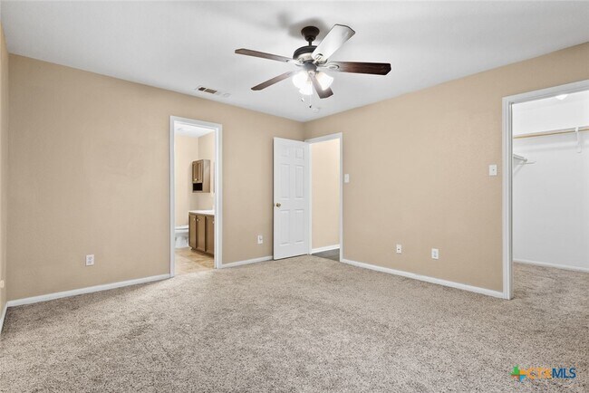 Foto del edificio - 5503 Schorn Dr