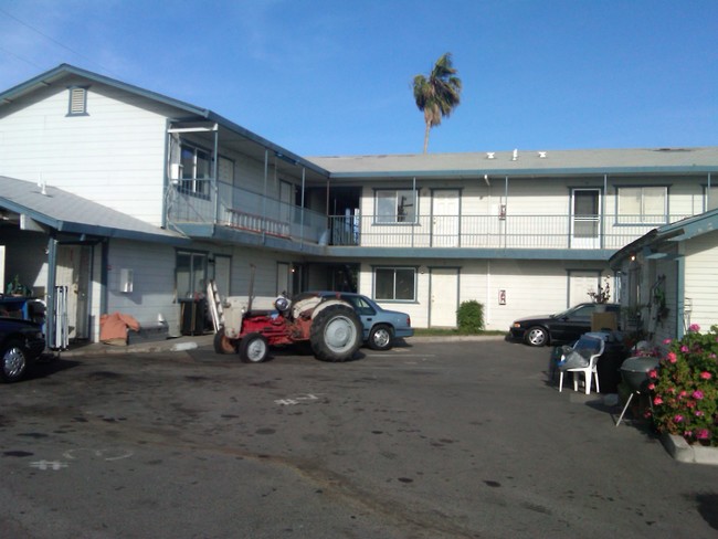Alternate View - 1869 Atwater Blvd