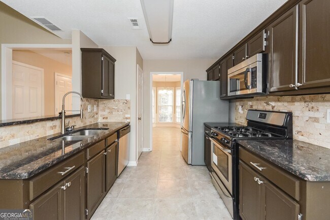 Foto del edificio - 2970 Binghampton Ln