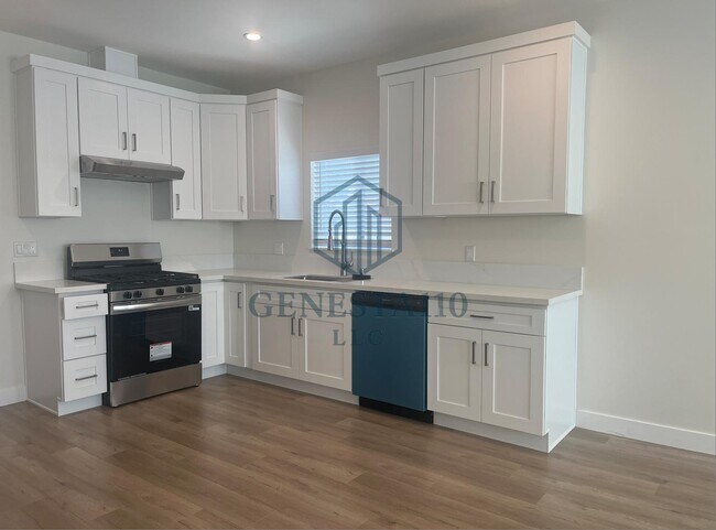 Foto del edificio - 11040 Genesta Ave