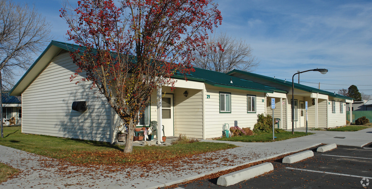 Foto del edificio - New Plymouth Senior Housing