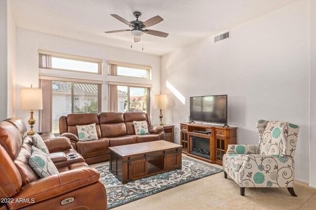 Building Photo - 14113 W Robertson Dr