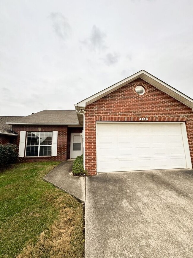 Building Photo - 4410 Bonnywood Way