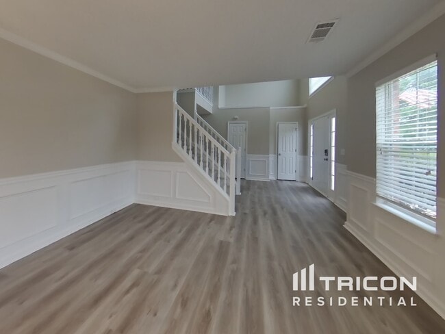 Foto del edificio - 9493 Creekside Rd