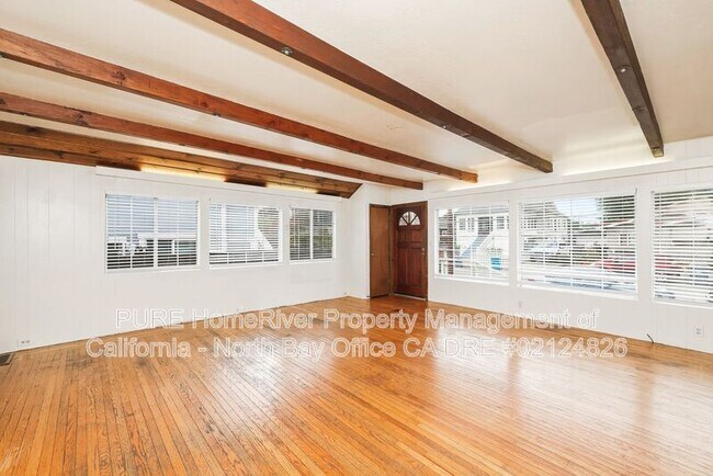 Foto del edificio - 420 Carrillo St