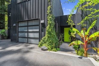 Building Photo - 850 Branciforte Dr