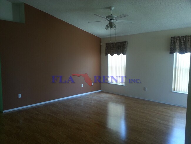 Foto del edificio - NICE!  3 BED / 2 BATH (HOUSE) NEAR VALENCIA COLLEGE ORLANDO