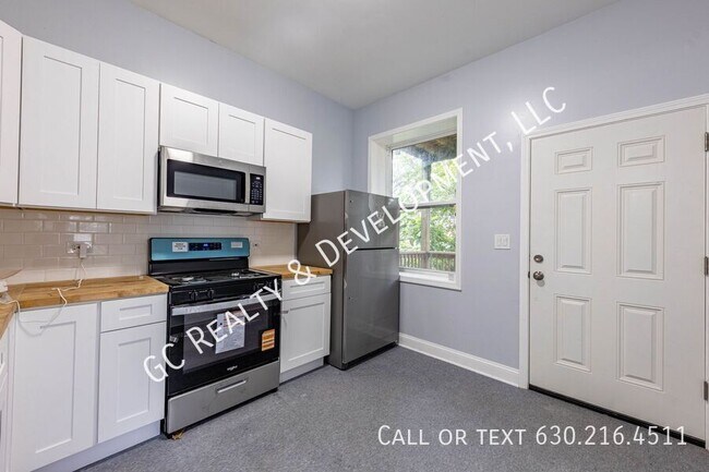 Foto del edificio - 6433 S Vernon Ave
