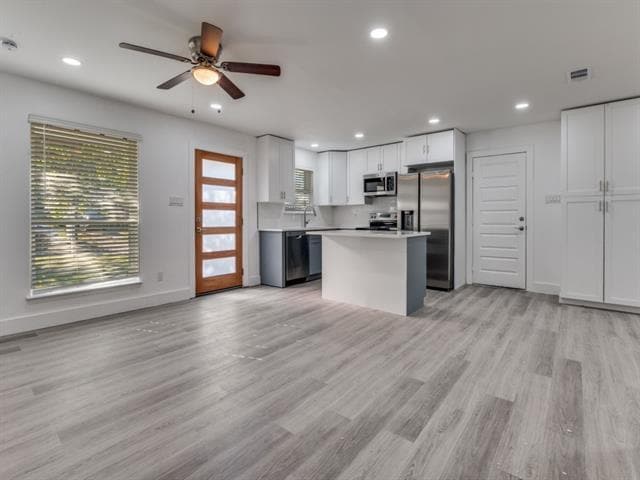 Foto del edificio - 715 Botany Bay Dr