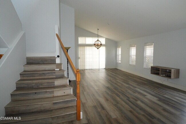Foto del edificio - 438 Talbert Ave