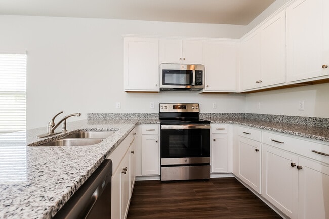 Foto del edificio - 124 Shire Dr