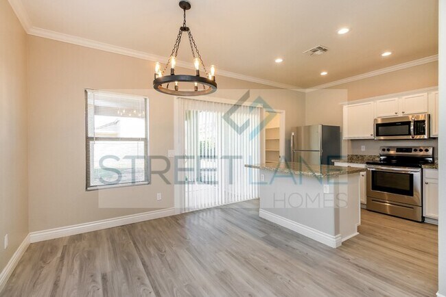 Foto del edificio - REDUCED!