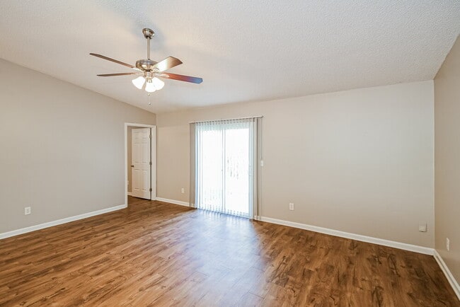 Foto del edificio - 1603 Twin Oak Ln