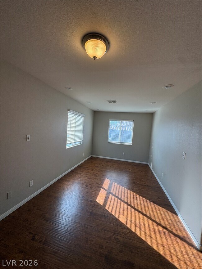 Foto del edificio - 7213 London Bridge Ave