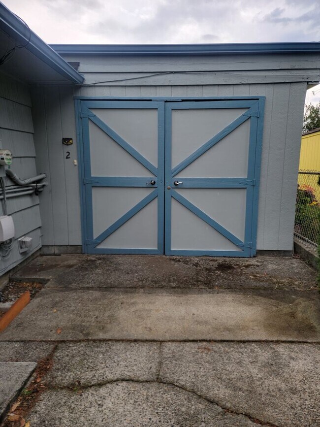 Foto del edificio - 10617 Westwood Dr SW