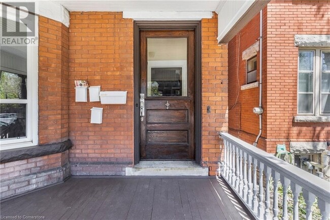Building Photo - 102 Herkimer St