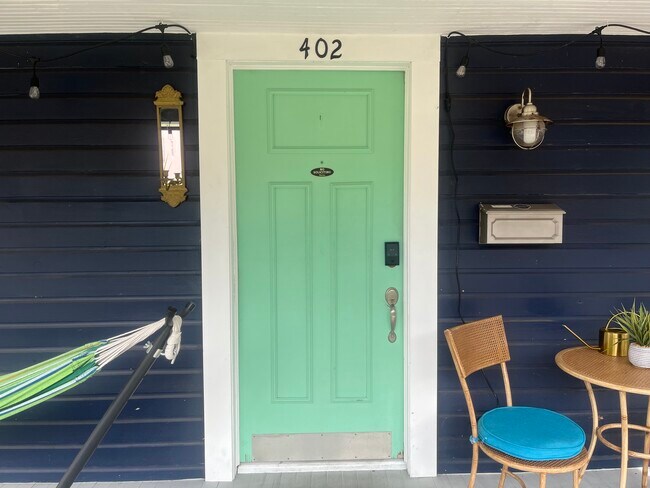 Foto del edificio - 402 E North St