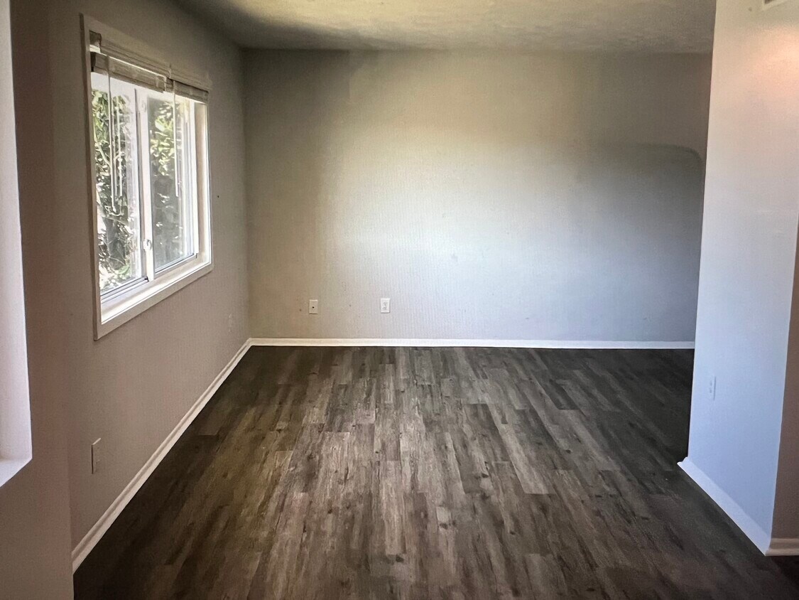 557 W Glenn Ave Unit B301, Auburn, AL 36832 Apartments in Auburn, AL