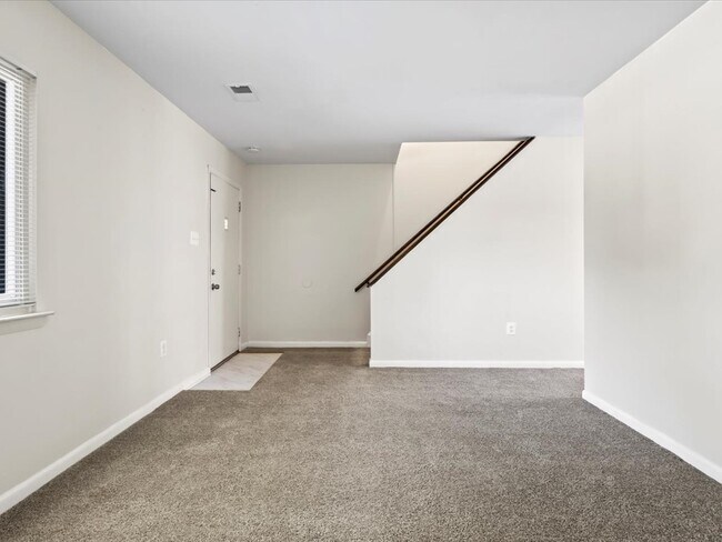 Foto del edificio - 8633 Madera Ct