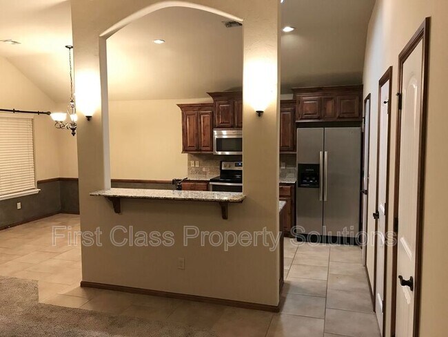 Photo - 3500 Arcadia Dr House