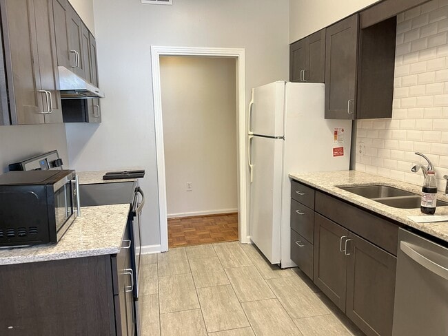 Building Photo - 4505 Harding Pike