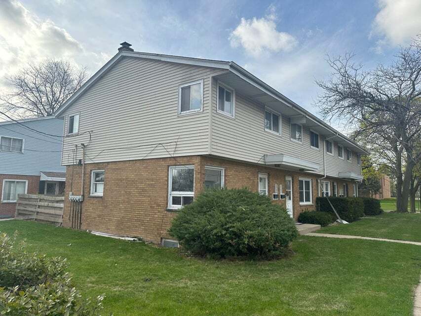 Primary Photo - 8594 W Villard Ave