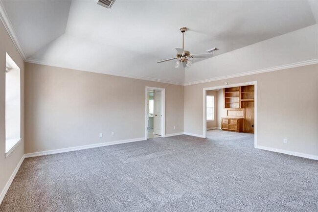 Foto del edificio - 13106 Sycamore Heights St