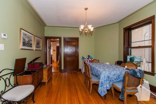 Foto del edificio - 3737 N Lakewood Ave