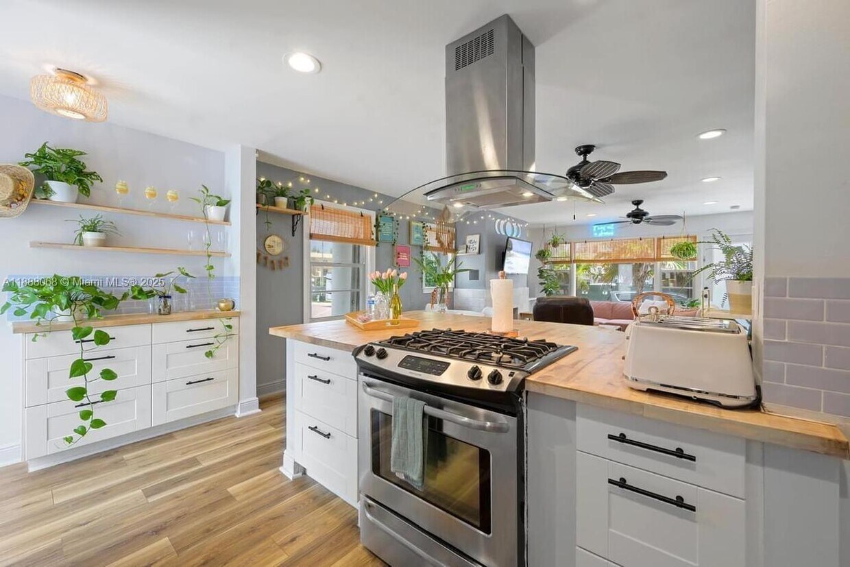 Foto principal - 314 New Hampshire St