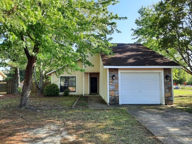 Building Photo - 6997 Candlewood Dr