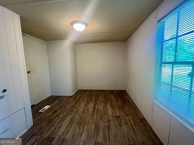 Foto del edificio - 2830 Greensboro Rd