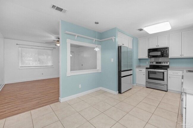 Building Photo - 5229 Compass Ct